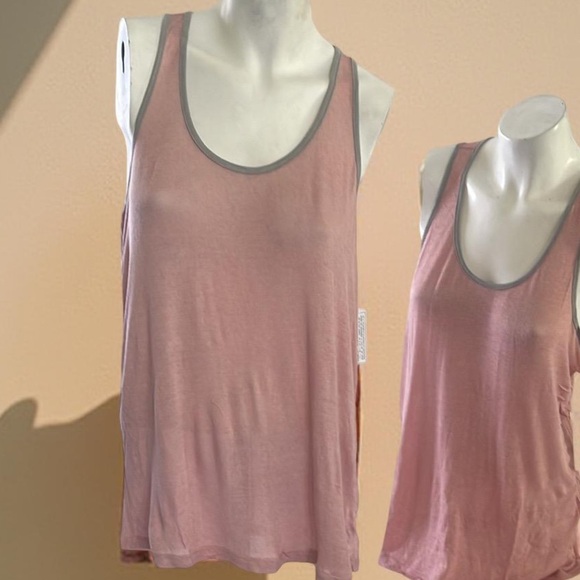 2 Pack Women's Pink light and airy Yoga tank top NWT - Picture 2 of 3